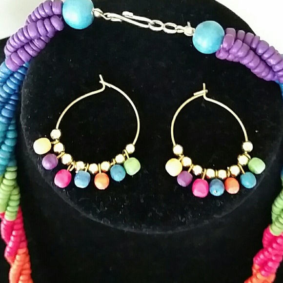 Vintage Wooden Beaded Necklace W/ Earrings - Picture 5 of 5